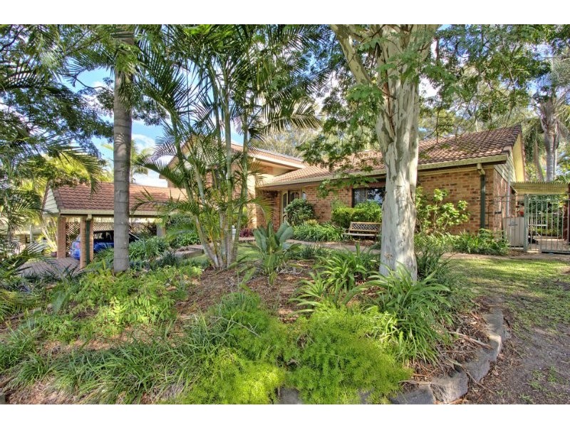 17 Carl Heck Boulevard, Windaroo QLD 4207