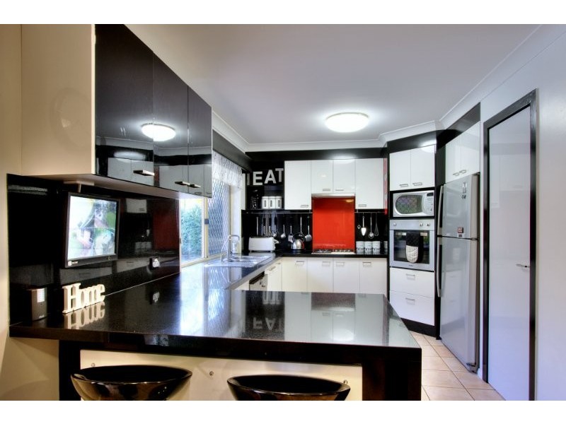 37 Oak Street, Shailer Park QLD 4128