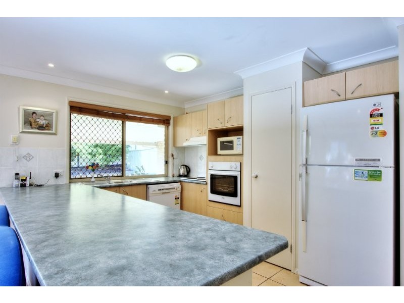 8 Turnock Court, Underwood QLD 4119