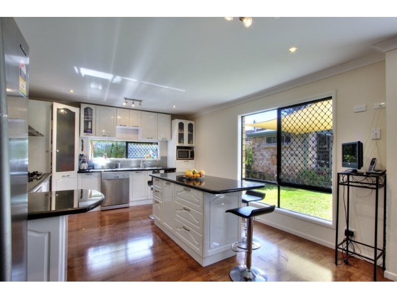 21 Rosewood Street, Daisy Hill QLD 4127