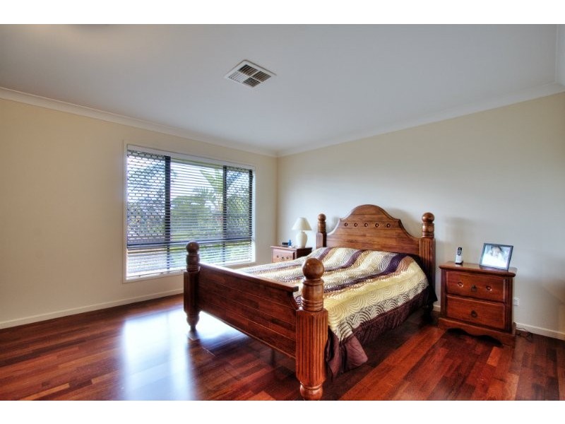 21 Rosewood Street, Daisy Hill QLD 4127