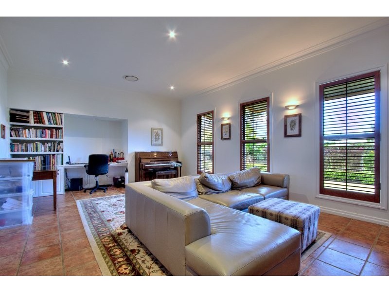 12 Riviera Court, Cornubia QLD 4130