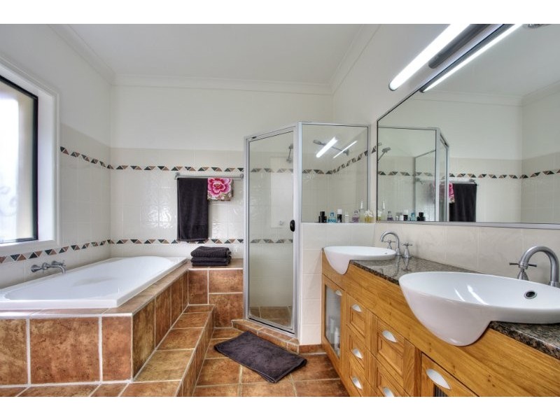 12 Riviera Court, Cornubia QLD 4130