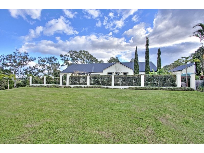 12 Riviera Court, Cornubia QLD 4130