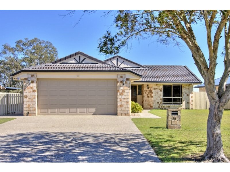 42 Lake Breeze Drive, Loganholme QLD 4129