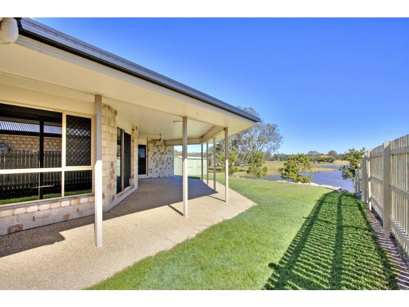 42 Lake Breeze Drive, Loganholme QLD 4129