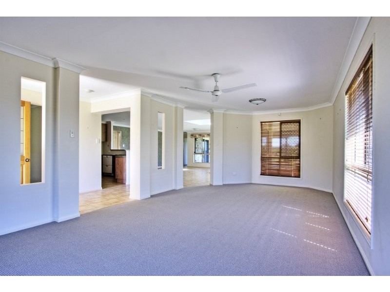 42 Lake Breeze Drive, Loganholme QLD 4129