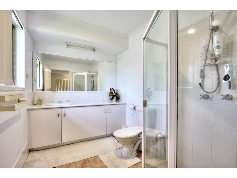 72 Tansey Drive, Tanah Merah QLD 4128