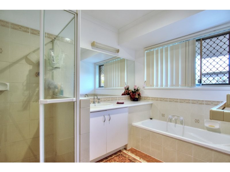 72 Tansey Drive, Tanah Merah QLD 4128