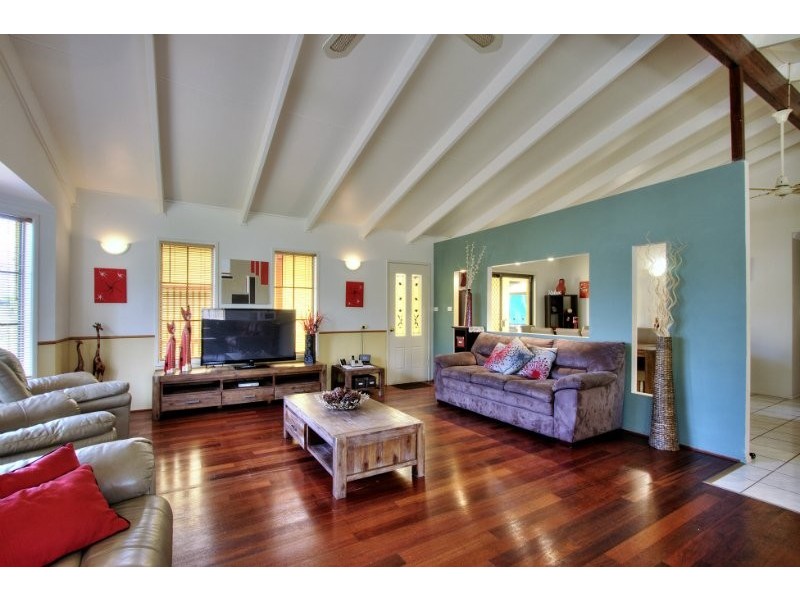 10 Jendi Court, Springwood QLD 4127