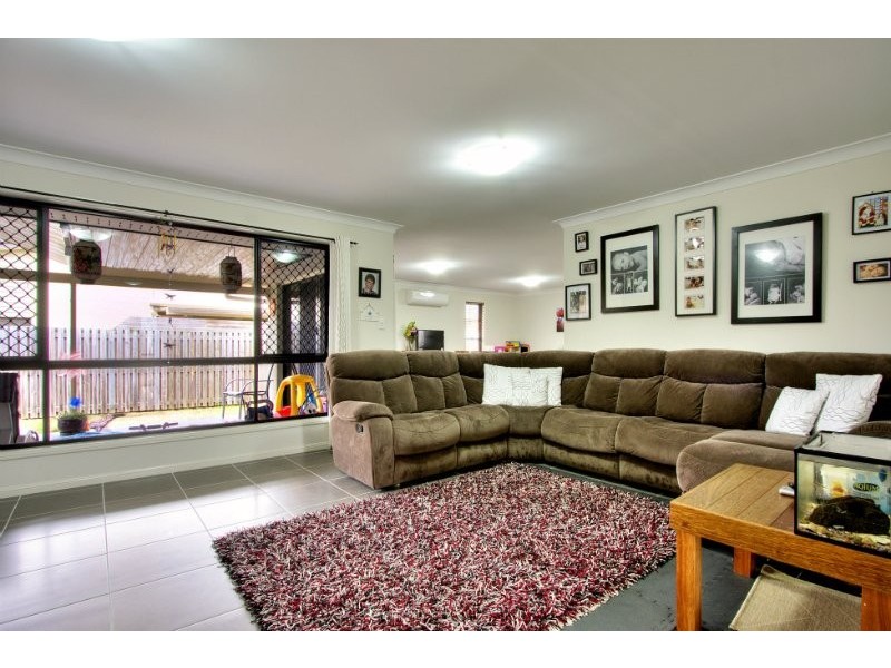 4 River Gum Court, Loganholme QLD 4129