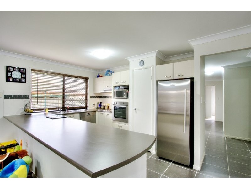4 River Gum Court, Loganholme QLD 4129