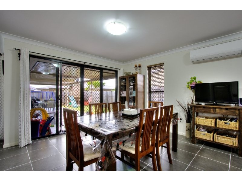 4 River Gum Court, Loganholme QLD 4129