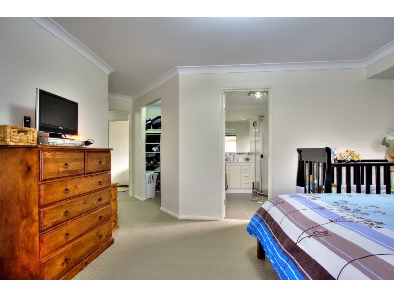 4 River Gum Court, Loganholme QLD 4129