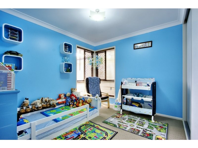 4 River Gum Court, Loganholme QLD 4129