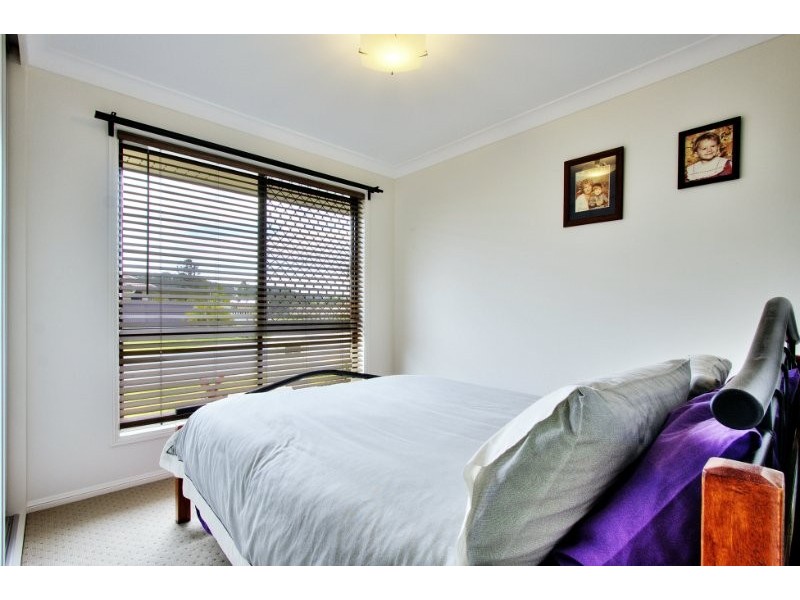 4 River Gum Court, Loganholme QLD 4129