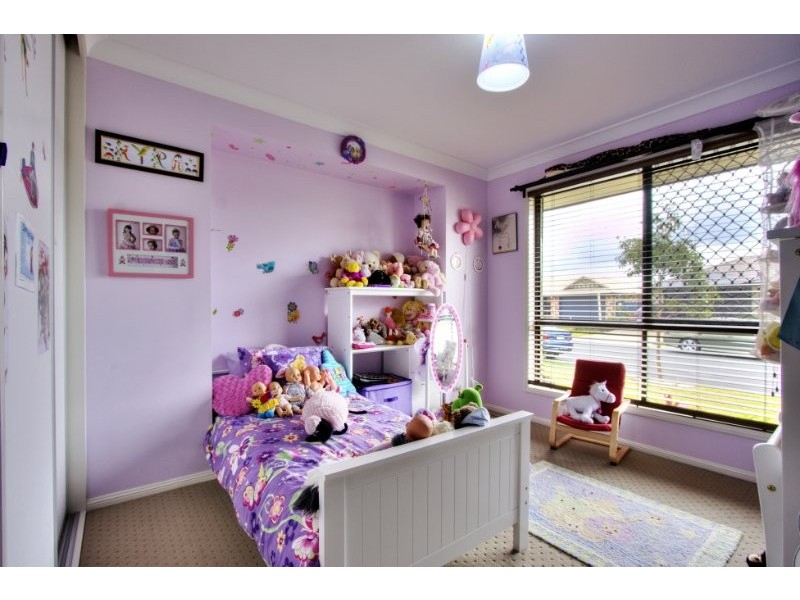 4 River Gum Court, Loganholme QLD 4129