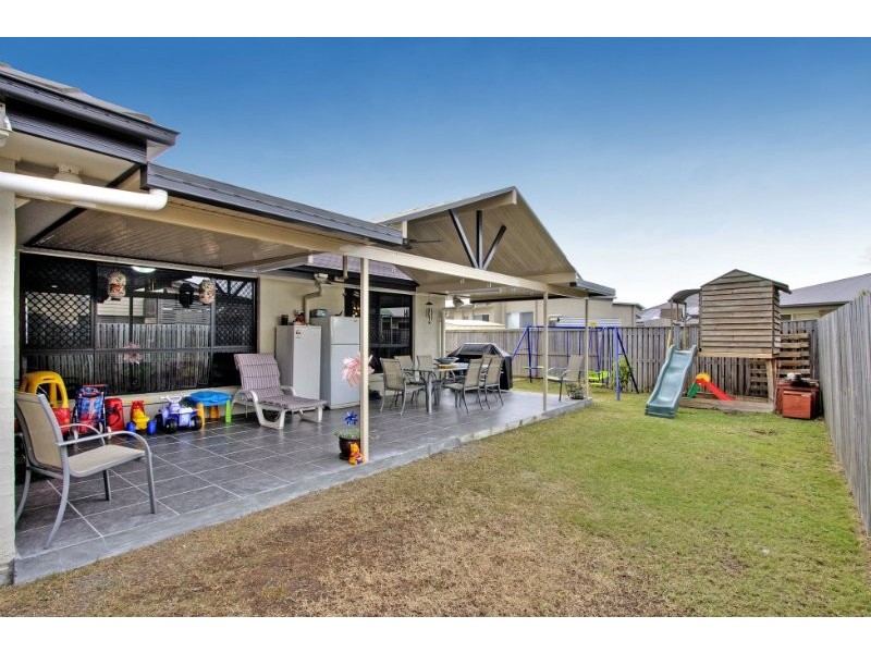 4 River Gum Court, Loganholme QLD 4129