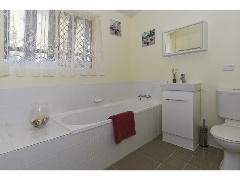 16 Hayley Street, Cornubia QLD 4130