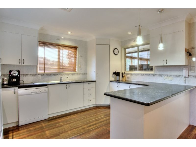 17 Conifer Street, Daisy Hill QLD 4127