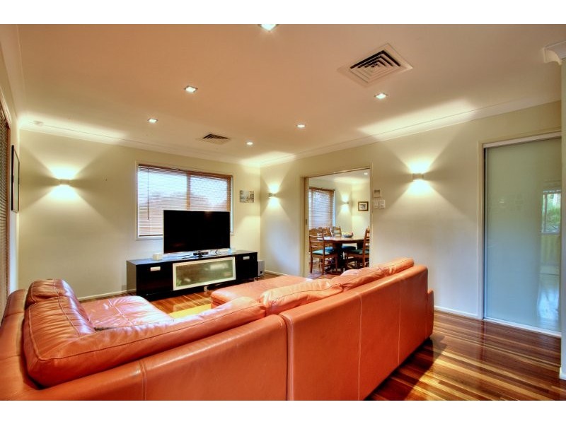 17 Conifer Street, Daisy Hill QLD 4127