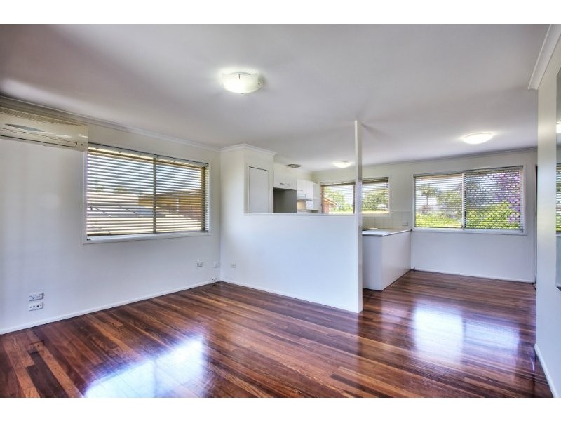 8 Francis Road, Shailer Park QLD 4128