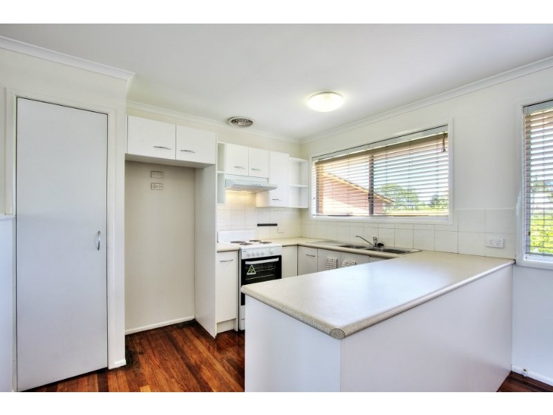 8 Francis Road, Shailer Park QLD 4128