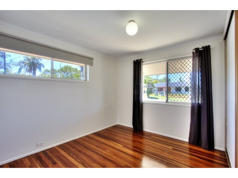 8 Francis Road, Shailer Park QLD 4128