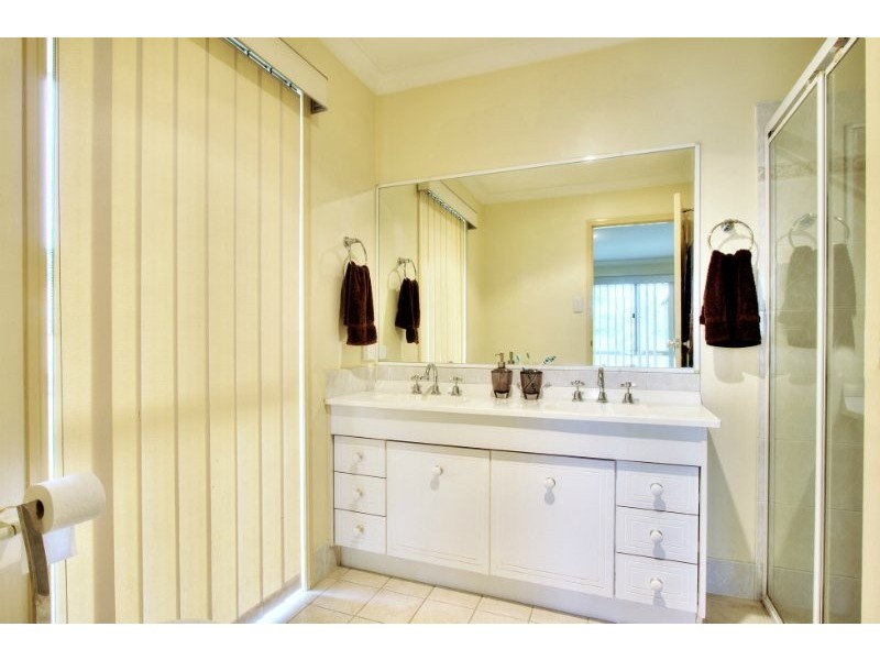 21/8 John Paul Drive, Daisy Hill QLD 4127