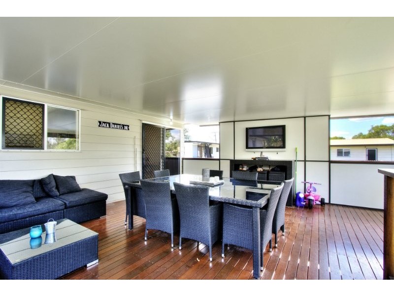 4 Clarendon Street, Loganholme QLD 4129