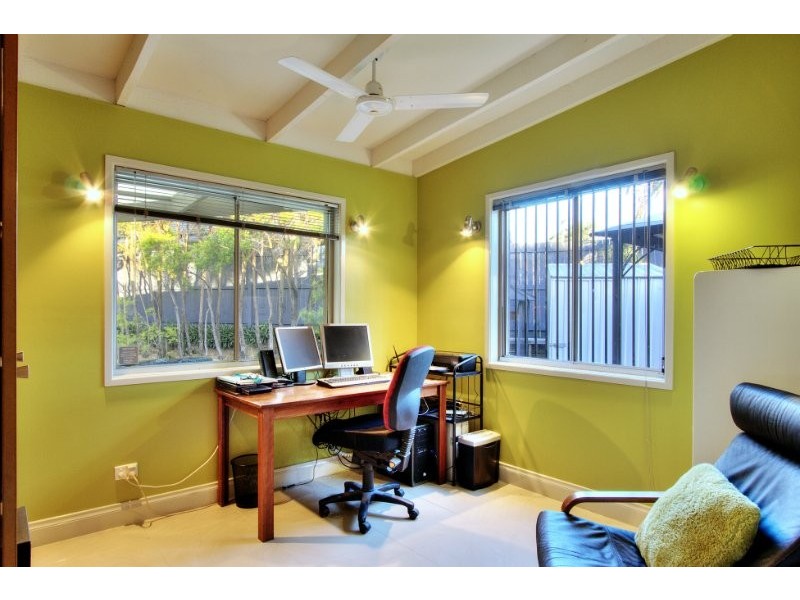 3 Christine Court, Shailer Park QLD 4128