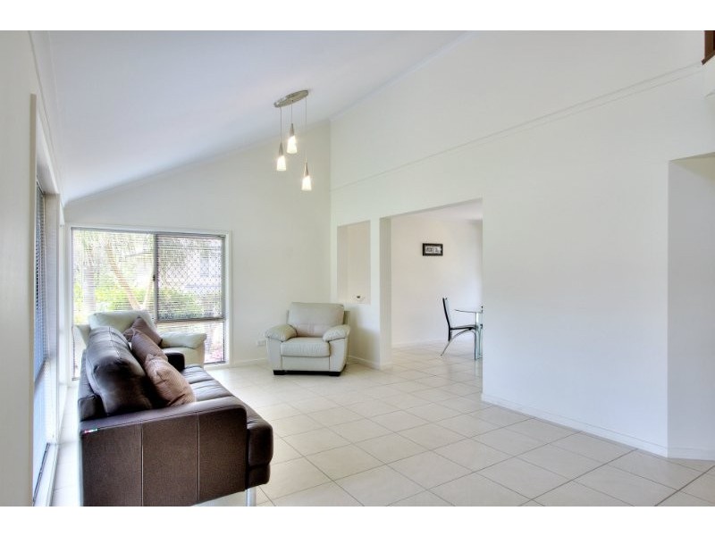 4 Paraburdoo Crescent, Shailer Park QLD 4128