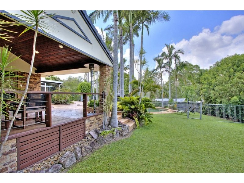 4 Paraburdoo Crescent, Shailer Park QLD 4128