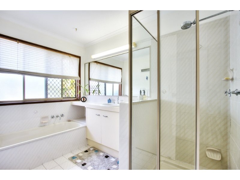 4 Paraburdoo Crescent, Shailer Park QLD 4128