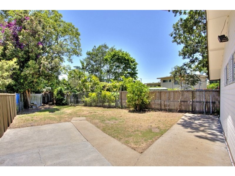 15 windsor  street, Slacks Creek QLD 4127