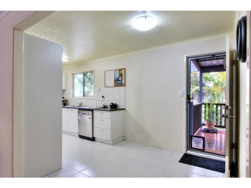 39 Darren Drive, Slacks Creek QLD 4127