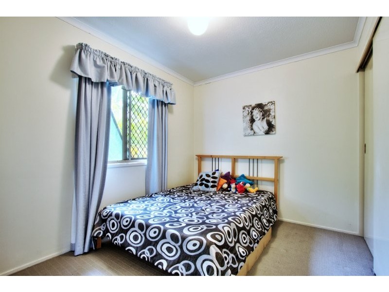 39 Darren Drive, Slacks Creek QLD 4127