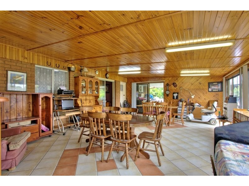 3 Lobelia Avenue, Daisy Hill QLD 4127