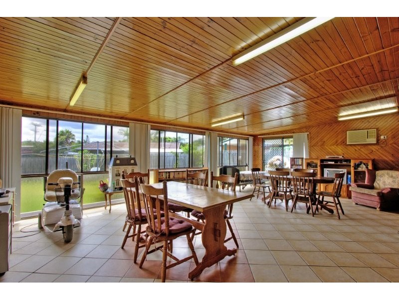 3 Lobelia Avenue, Daisy Hill QLD 4127