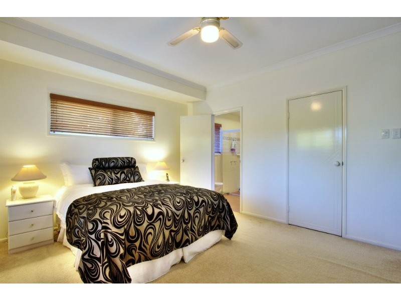 16/8 John Paul Drive, Daisy Hill QLD 4127