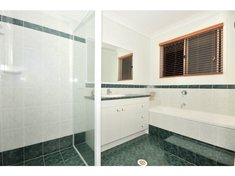 4 Bandar Court, Tanah Merah QLD 4128