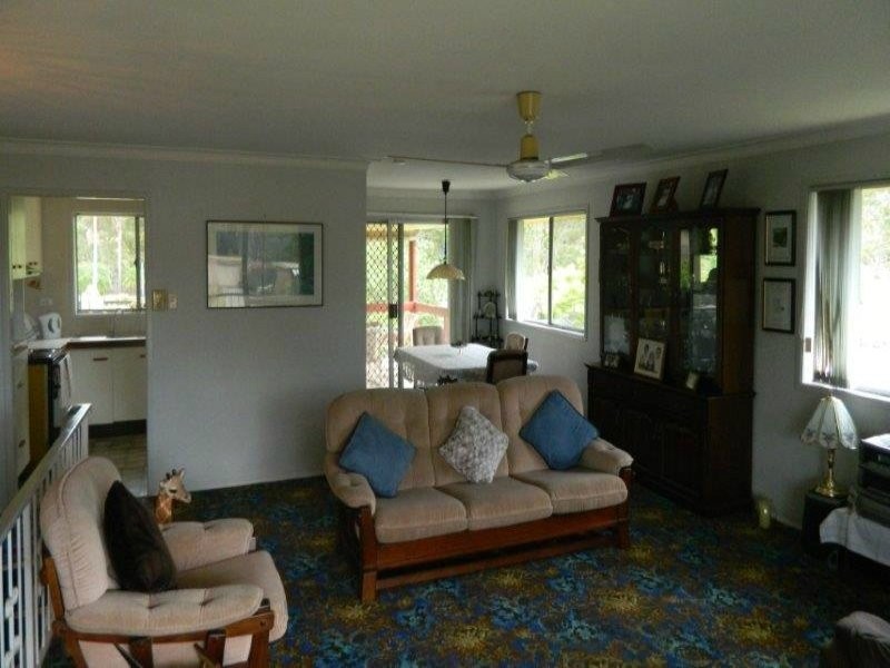 42 Crest Street, Beenleigh QLD 4207