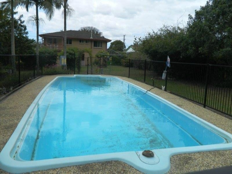 42 Crest Street, Beenleigh QLD 4207