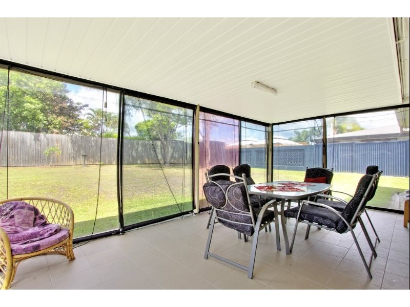 4 Merchant Court, Springwood QLD 4127