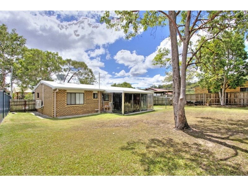 4 Merchant Court, Springwood QLD 4127