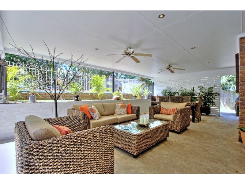 3 Benjamin Way, Windaroo QLD 4207