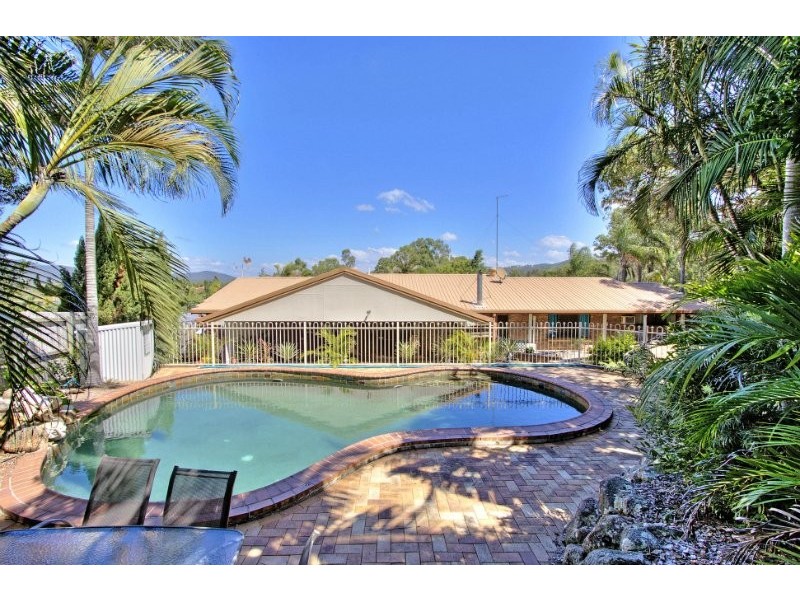 3 Benjamin Way, Windaroo QLD 4207