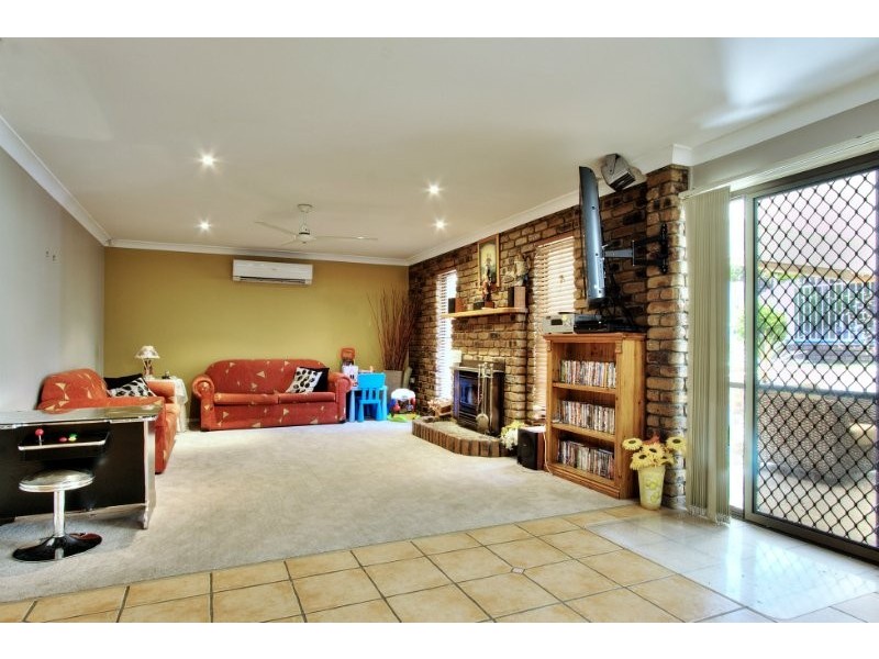 3 Benjamin Way, Windaroo QLD 4207