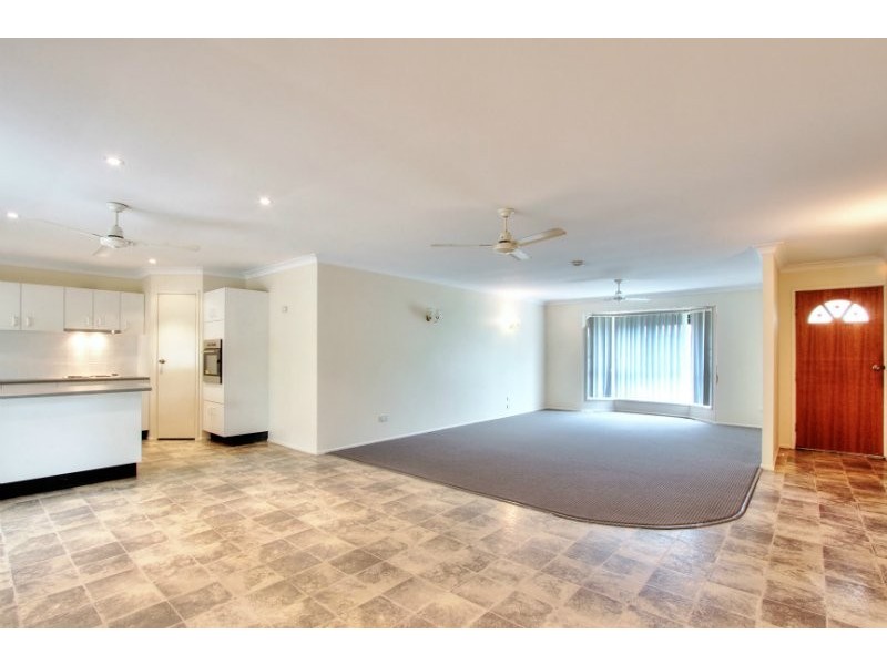 6 Magenta Court, Mount Warren Park QLD 4207