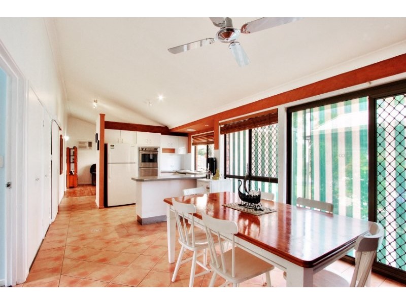 9 Oxley Circuit, Daisy Hill QLD 4127